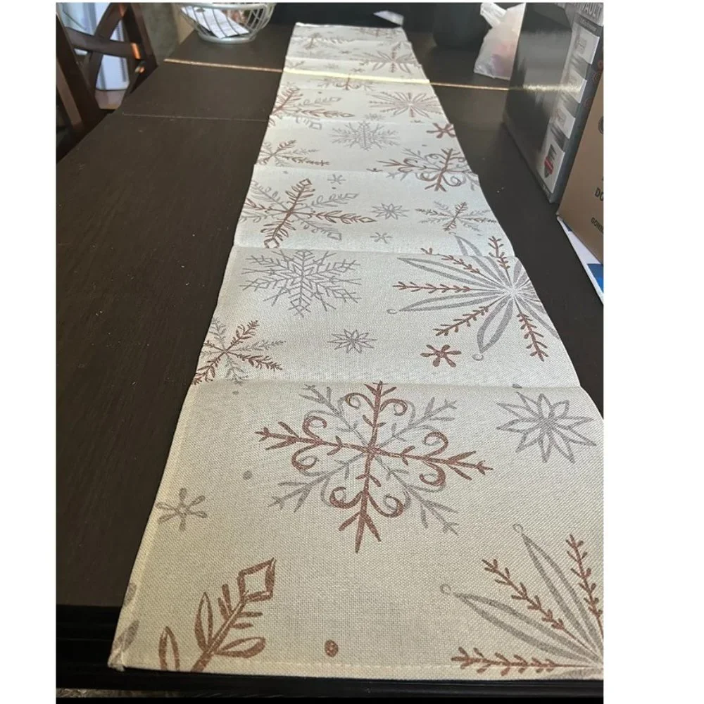 Christmas Table Runner Decorative Cloth Snowflake Decor Xmas Holiday Decoration